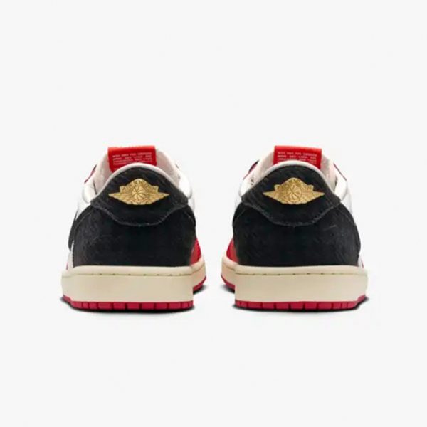air-jordan-1-low-og-x-trophy-room-sail-and-varsity-red-fn0432-100-release-date-detail-04.jpg air-jordan-1-low-og-x-trophy-room-sail-and-varsity-red-fn0432-100-release-date-detail-04.jpg