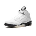 jordan-air-jordan-5-white-black_23607030_55492406_2048.jpg